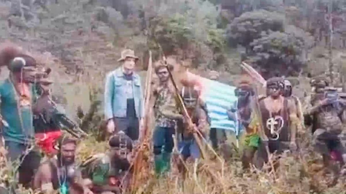 Novozélandského pilota zajali papuánští domorodci. Chtějí ho vyměnit za nezávislost na Indonésii